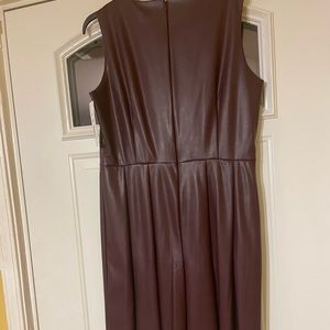 NWT Liz Claiborne faux leather sleeveless pleated maroon dress women's size 16P